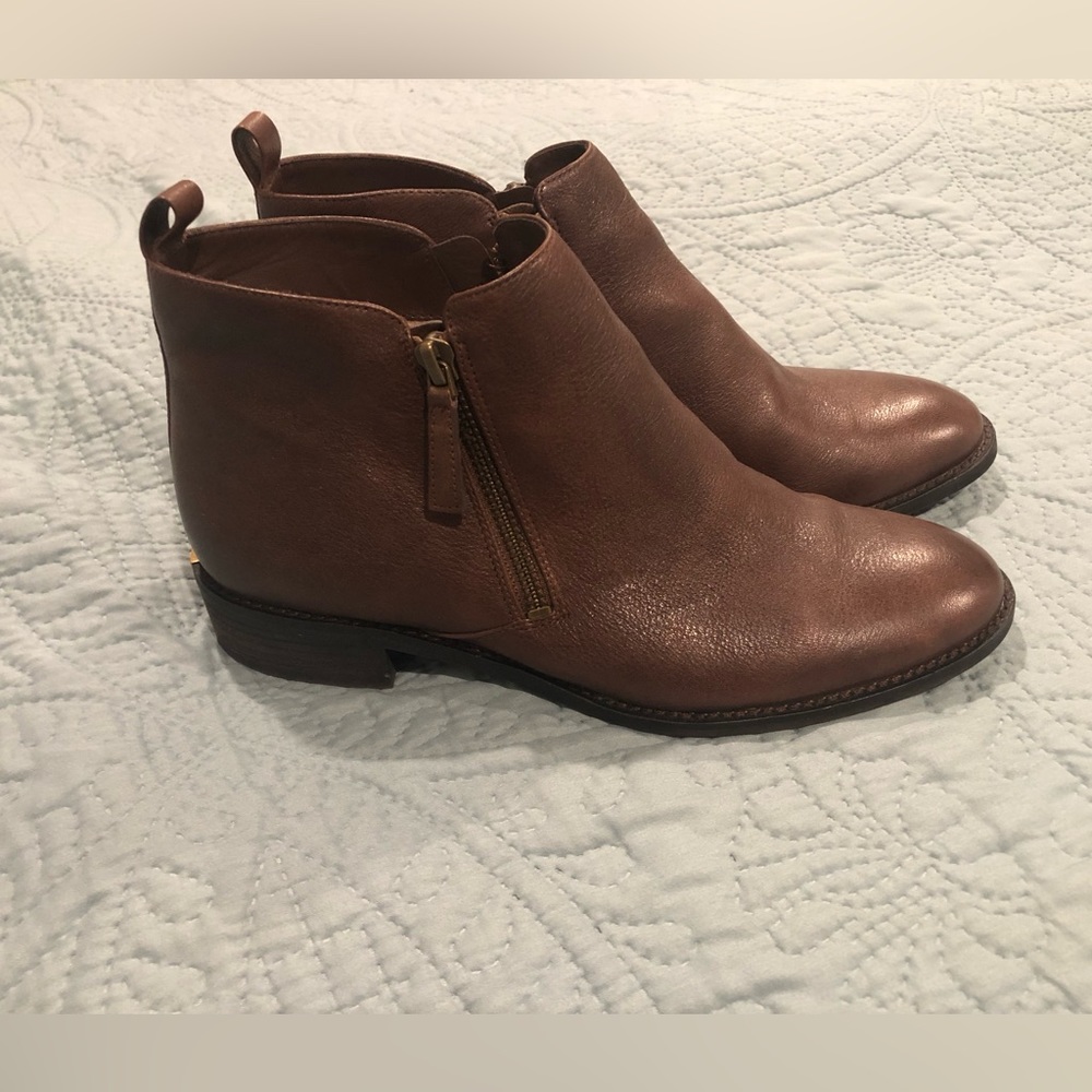 Michael Kors Brown Leather Zip Ankle Boot / Ankle booties